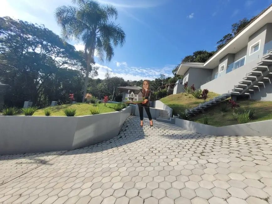 Casa com 3 quartos à venda, 270m2 em Alpes de Caieiras, Caieiras - SP - imagem 5 Foto 5 de Casa com 3 quartos à venda, 270m2 em Alpes de Caieiras, Caieiras - SP