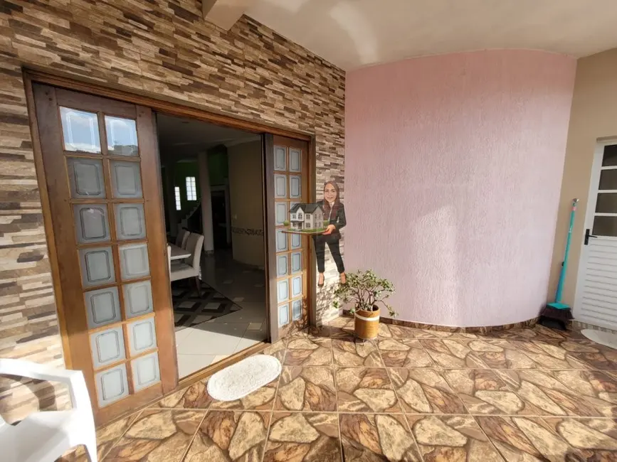 Foto 8 de Sobrado com 3 quartos à venda, 240m2 em Serpa, Caieiras - SP