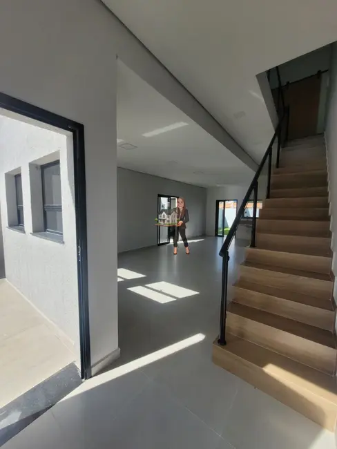 Foto 6 de Sobrado com 3 quartos à venda, 175m2 em Caieiras - SP