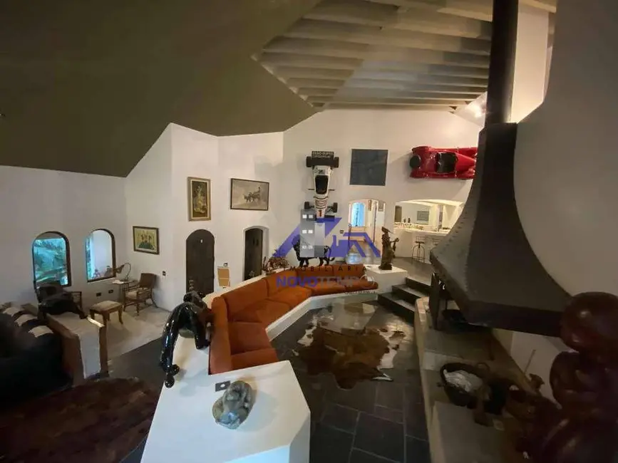 Casa com 7 quartos à venda e para alugar, 2039m2 em Chácara Granja Velha, Cotia - SP - imagem 3 Foto 3 de Casa com 7 quartos à venda e para alugar, 2039m2 em Chácara Granja Velha, Cotia - SP