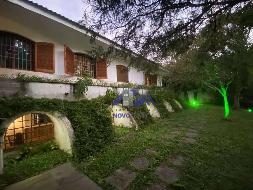Foto 1 de Casa com 7 quartos à venda e para alugar, 2039m2 em Chácara Granja Velha, Cotia - SP