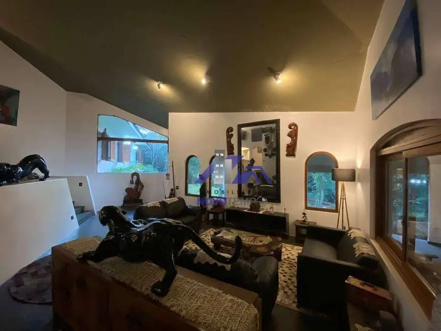 Casa com 7 quartos à venda e para alugar, 2039m2 em Chácara Granja Velha, Cotia - SP - imagem 6 Foto 6 de Casa com 7 quartos à venda e para alugar, 2039m2 em Chácara Granja Velha, Cotia - SP