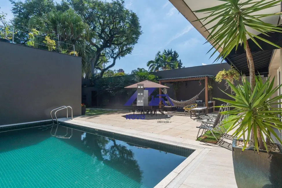 Foto 8 de Casa com 5 quartos à venda, 606m2 em Pacaembu, São Paulo - SP