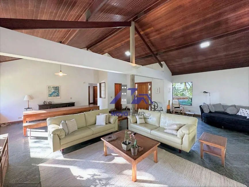 Casa de Condomínio com 3 quartos à venda, 10490m2 em Chácara dos Junqueiras, Carapicuiba - SP - imagem 9 Foto 9 de Casa de Condomínio com 3 quartos à venda, 10490m2 em Chácara dos Junqueiras, Carapicuiba - SP