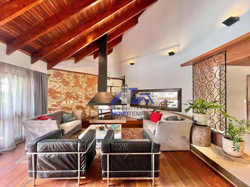 Casa de Condomínio com 5 quartos à venda e para alugar, 1500m2 em Nova Fazendinha, Carapicuiba - SP - imagem 4 Foto 4 de Casa de Condomínio com 5 quartos à venda e para alugar, 1500m2 em Nova Fazendinha, Carapicuiba - SP