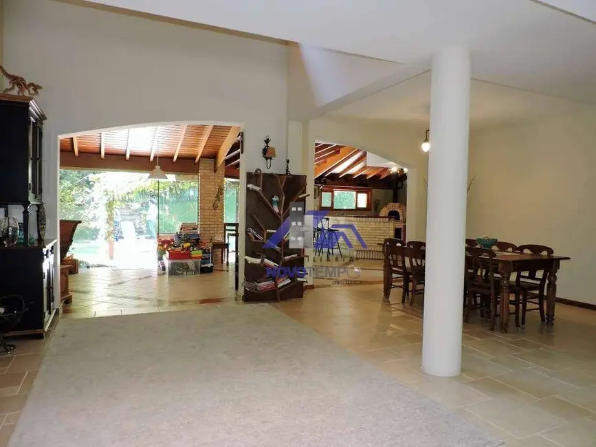 Casa de Condomínio com 4 quartos à venda, 1000m2 em Altos de São Fernando, Jandira - SP - imagem 6 Foto 6 de Casa de Condomínio com 4 quartos à venda, 1000m2 em Altos de São Fernando, Jandira - SP