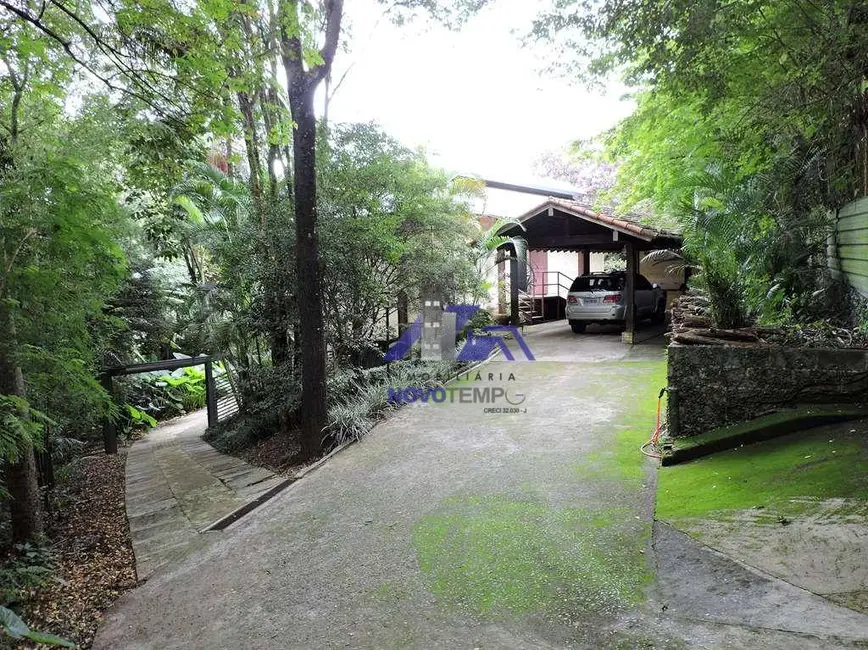 Sobrado com 5 quartos à venda, 2620m2 em Chácara dos Junqueiras, Carapicuiba - SP - imagem 4 Foto 4 de Sobrado com 5 quartos à venda, 2620m2 em Chácara dos Junqueiras, Carapicuiba - SP