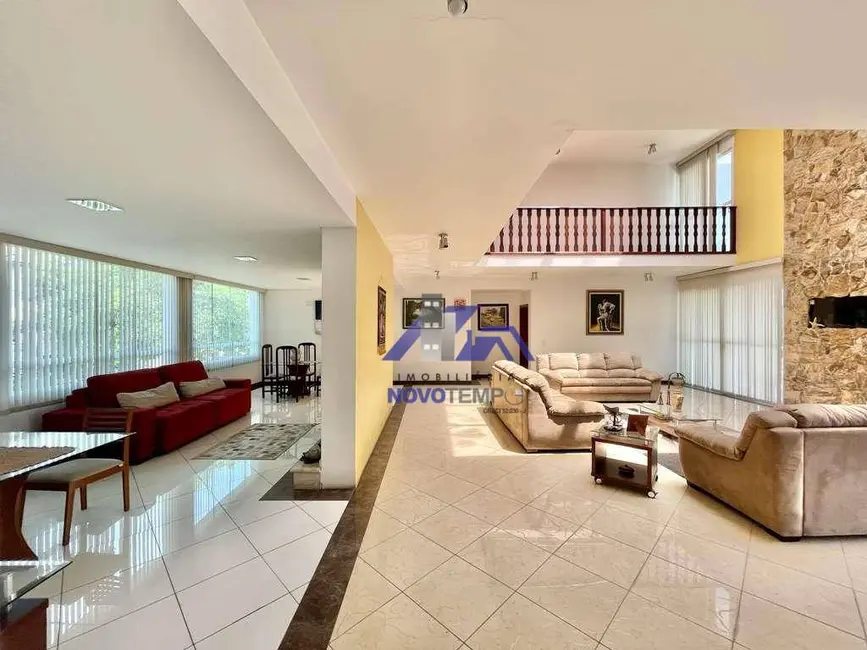 Sobrado com 6 quartos à venda e para alugar, 1043m2 em Golf Park, Carapicuiba - SP - imagem 7 Foto 7 de Sobrado com 6 quartos à venda e para alugar, 1043m2 em Golf Park, Carapicuiba - SP