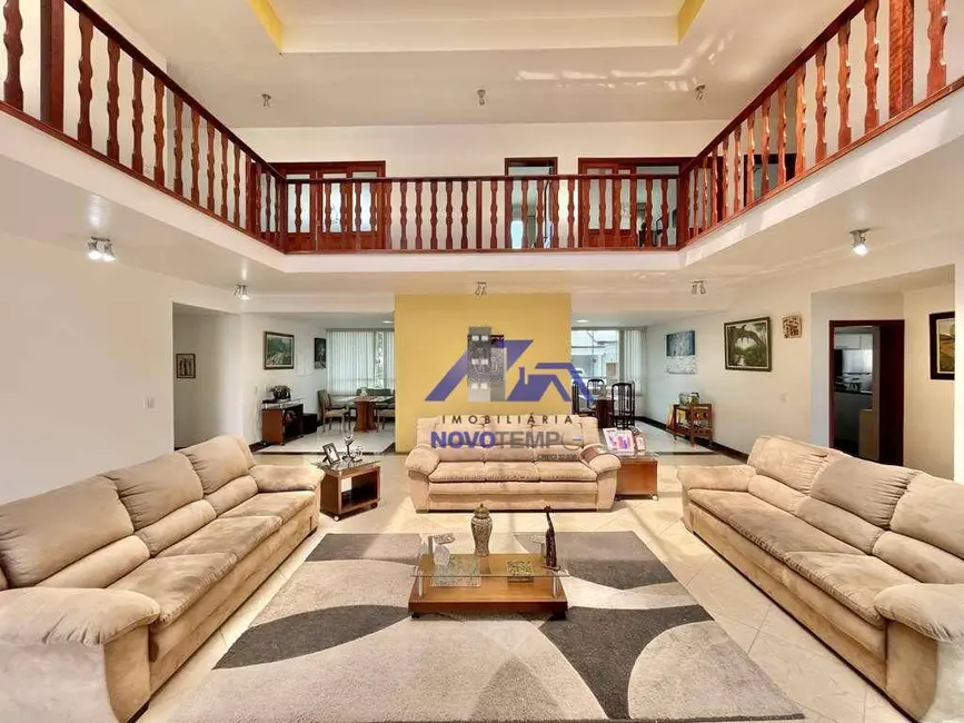 Sobrado com 6 quartos à venda e para alugar, 1043m2 em Golf Park, Carapicuiba - SP - imagem 9 Foto 9 de Sobrado com 6 quartos à venda e para alugar, 1043m2 em Golf Park, Carapicuiba - SP