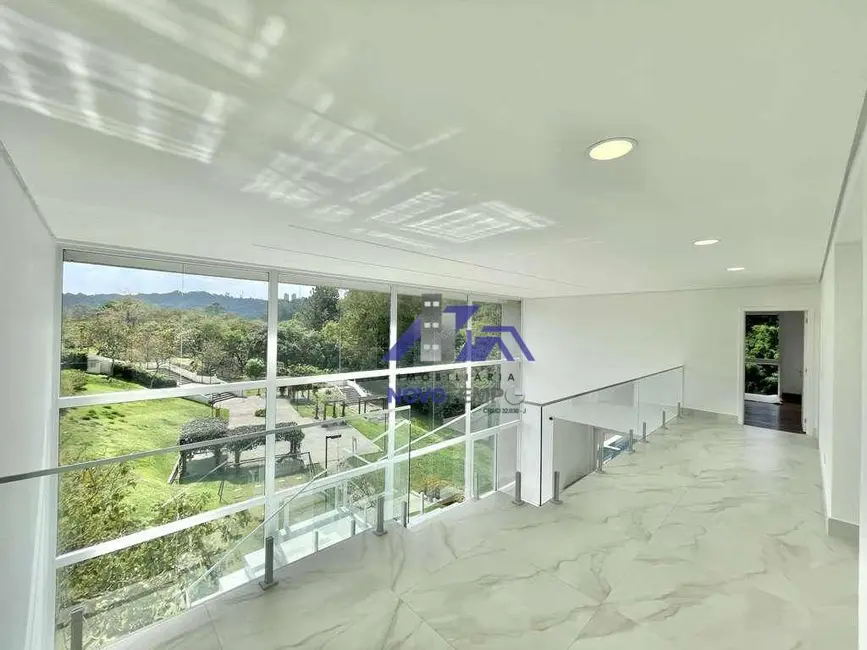 Foto 8 de Sobrado com 5 quartos à venda, 560m2 em Jardim do Golf I, Jandira - SP