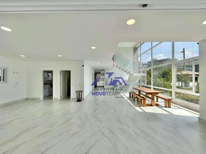 Foto 6 de Sobrado com 5 quartos à venda, 560m2 em Jardim do Golf I, Jandira - SP