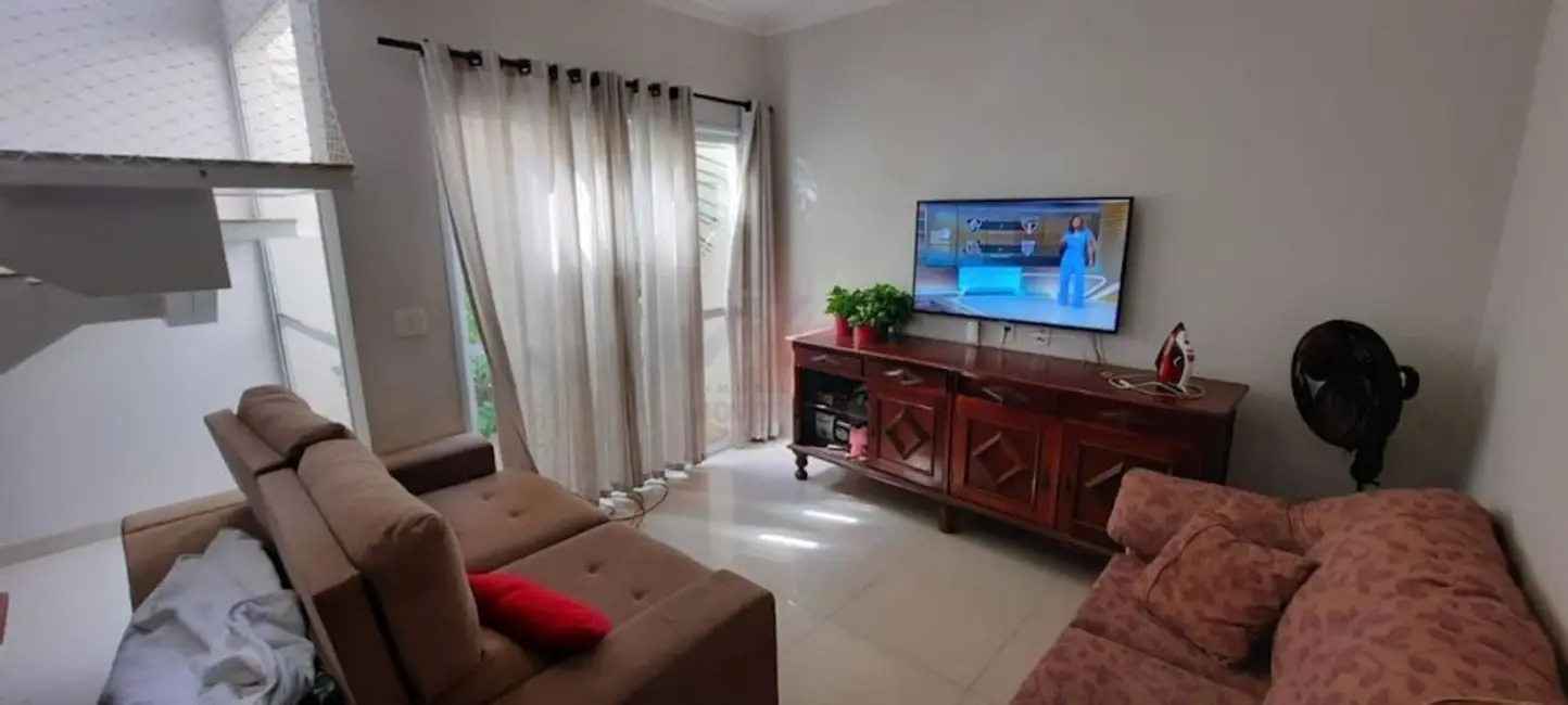 Foto 8 de Sobrado com 3 quartos à venda, 200m2 em Centro, Guararapes - SP