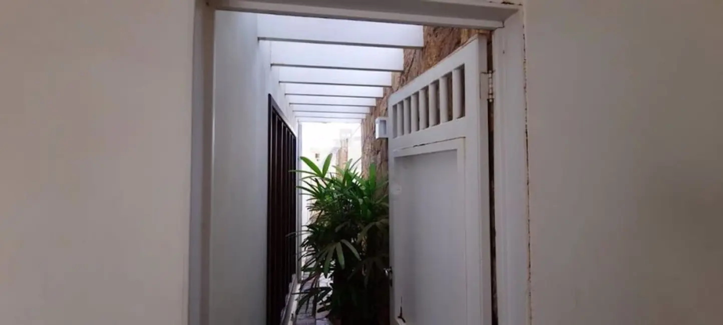 Foto 6 de Casa com 3 quartos à venda, 375m2 em Guararapes - SP