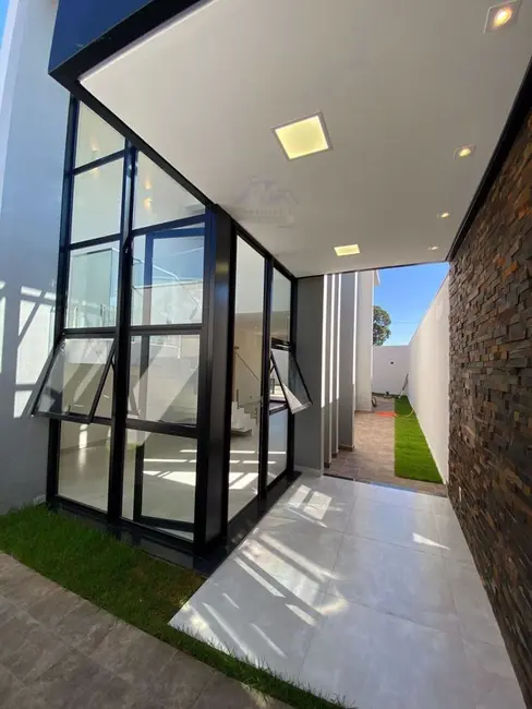 Foto 4 de Sobrado com 3 quartos à venda, 208m2 em Guararapes - SP