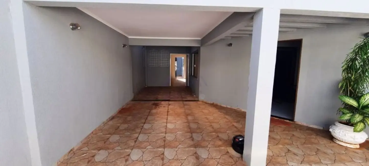 Foto 7 de Casa com 3 quartos à venda, 450m2 em Guararapes - SP