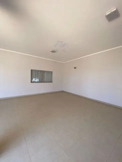 Foto 3 de Casa com 3 quartos à venda, 256m2 em Centro, Guararapes - SP