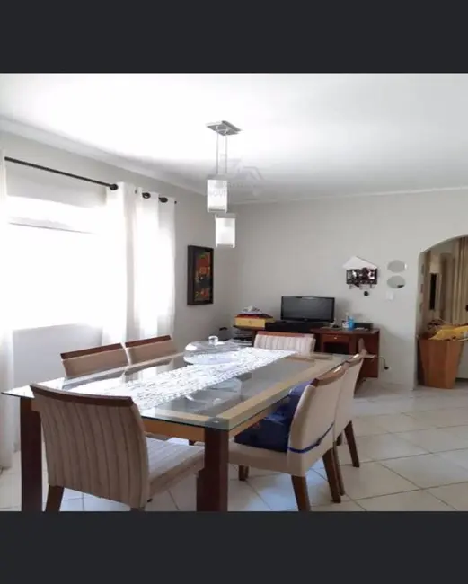 Foto 2 de Casa com 4 quartos à venda, 300m2 em Santana, Aracatuba - SP