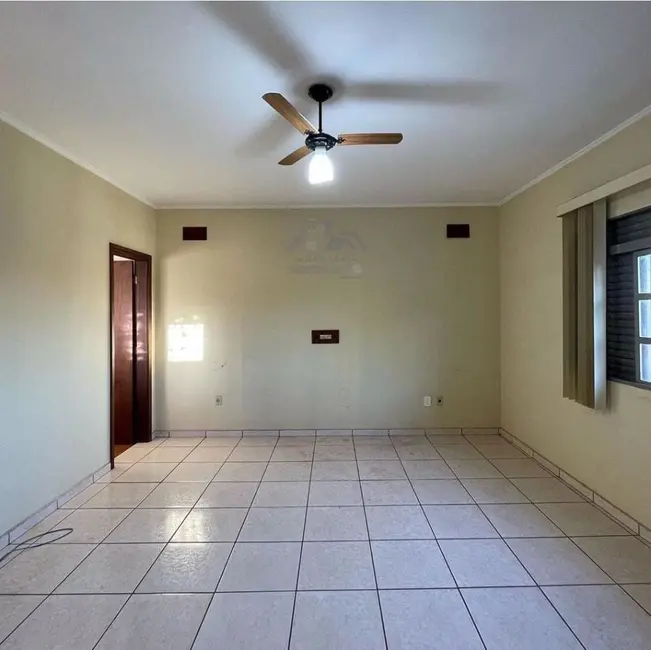 Sobrado com 4 quartos à venda, 537m2 em Paraíso, Aracatuba - SP - imagem 7 Foto 7 de Sobrado com 4 quartos à venda, 537m2 em Paraíso, Aracatuba - SP