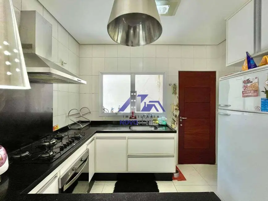 Foto 9 de Sobrado com 3 quartos à venda, 207m2 em Granja Viana II, Cotia - SP