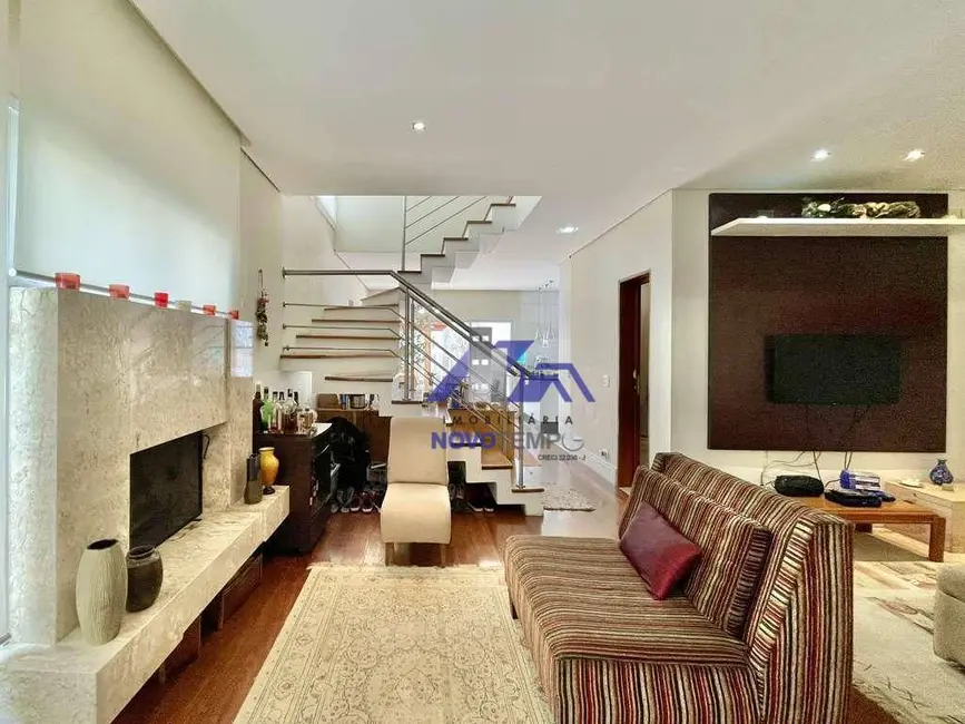 Foto 5 de Sobrado com 3 quartos à venda, 207m2 em Granja Viana II, Cotia - SP