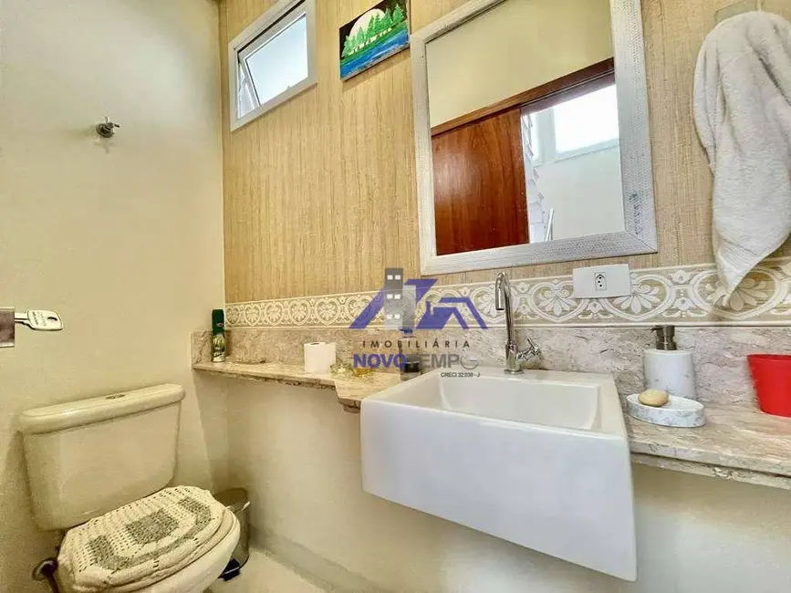 Foto 6 de Sobrado com 3 quartos à venda, 207m2 em Granja Viana II, Cotia - SP