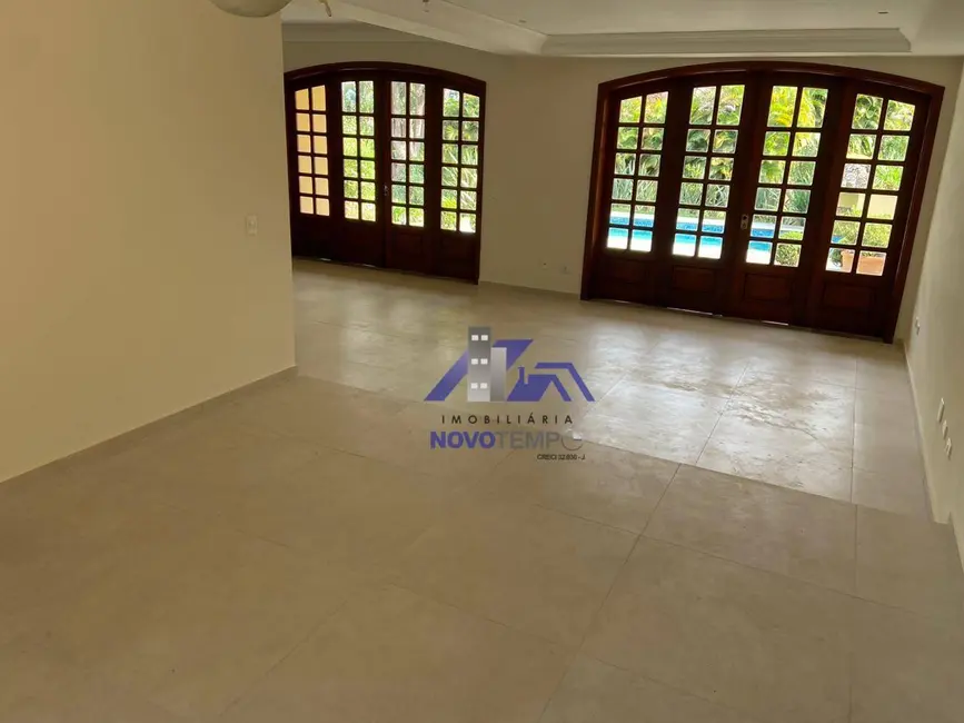 Foto 4 de Sobrado com 4 quartos à venda, 700m2 em Santana De Parnaiba - SP