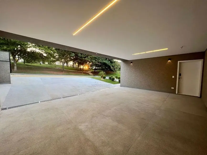 Foto 3 de Casa de Condomínio com 4 quartos à venda, 691m2 em Santana De Parnaiba - SP