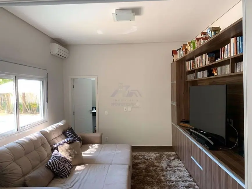 Foto 4 de Sobrado com 6 quartos à venda, 1000m2 em Santana De Parnaiba - SP