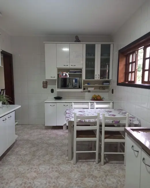 Foto 9 de Sobrado com 3 quartos à venda, 525m2 em São Fernando Residência, Barueri - SP