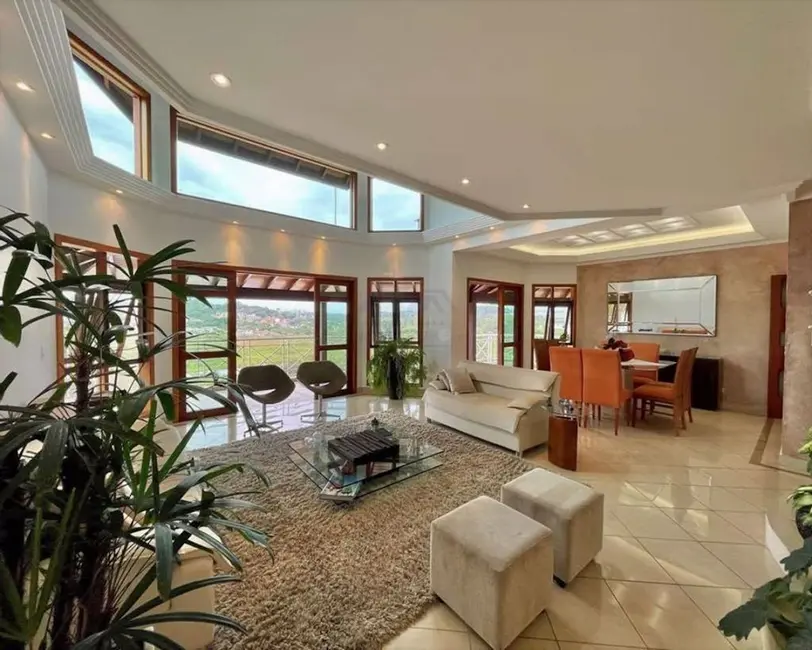 Foto 8 de Sobrado com 4 quartos à venda, 1015m2 em Residencial Euroville, Carapicuiba - SP