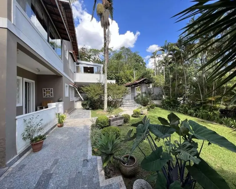 Foto 5 de Sobrado com 5 quartos à venda, 2061m2 em Chácara Granja Velha, Carapicuiba - SP