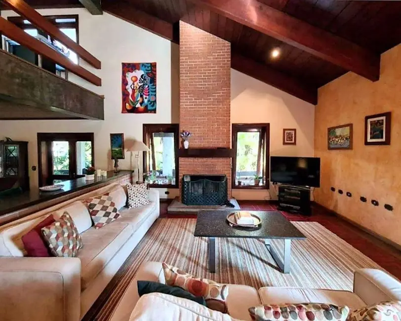 Sobrado com 5 quartos à venda, 2333m2 em Palos Verdes, Carapicuiba - SP - imagem 9 Foto 9 de Sobrado com 5 quartos à venda, 2333m2 em Palos Verdes, Carapicuiba - SP