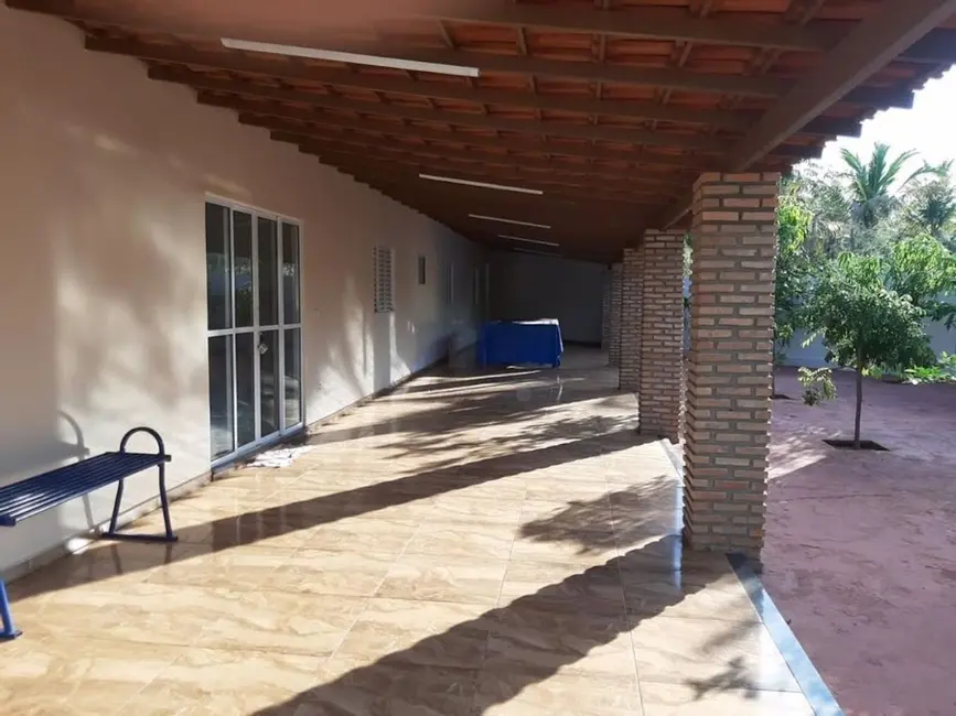 Foto 2 de Sítio / Rancho com 4 quartos à venda, 1000m2 em Centro, Santo Antonio Do Aracangua - SP