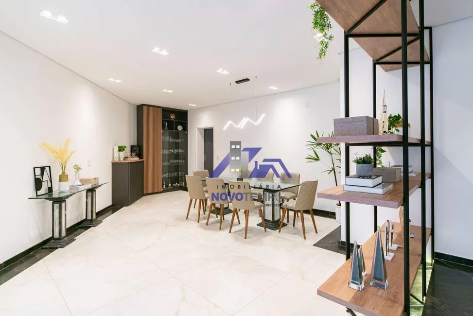 Casa de Condomínio com 4 quartos à venda, 597m2 em São Paulo II, Cotia - SP - imagem 4 Foto 4 de Casa de Condomínio com 4 quartos à venda, 597m2 em São Paulo II, Cotia - SP