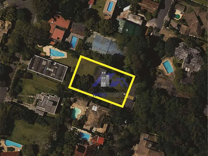 Foto 1 de Terreno / Lote à venda, 1000m2 em Carapicuiba - SP