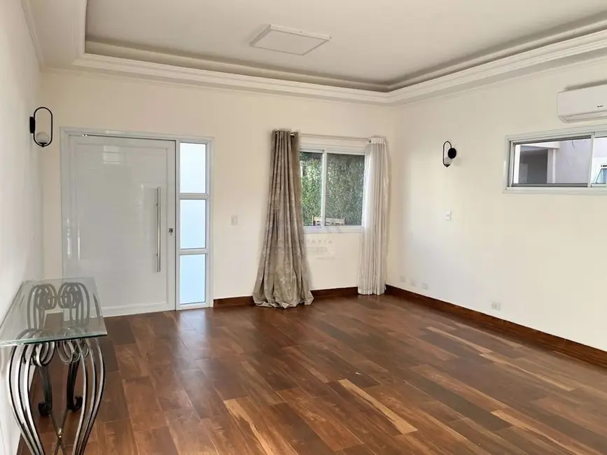 Foto 2 de Sobrado com 3 quartos à venda, 360m2 em Residencial dos Lagos, Cotia - SP