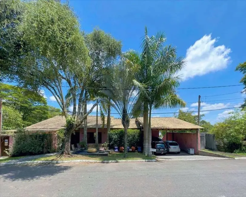 Foto 1 de Sobrado com 4 quartos à venda e para alugar, 681m2 em Jardim das Flores, Cotia - SP