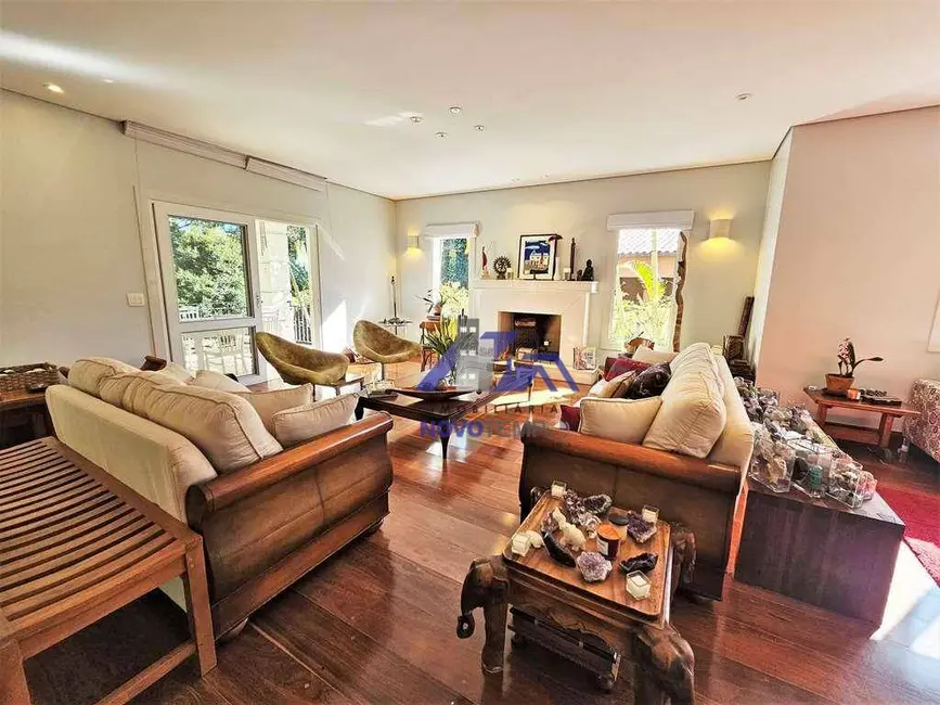 Foto 8 de Sobrado com 4 quartos à venda, 1653m2 em Residencial Euroville, Carapicuiba - SP