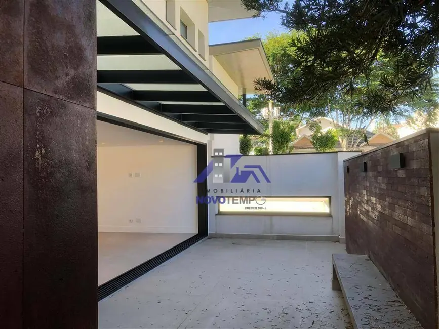 Sobrado com 5 quartos para alugar, 420m2 em Barueri - SP - imagem 7 Foto 7 de Sobrado com 5 quartos para alugar, 420m2 em Barueri - SP