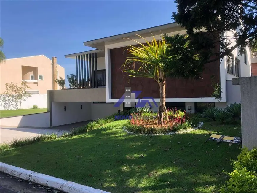 Sobrado com 5 quartos para alugar, 420m2 em Barueri - SP - imagem 2 Foto 2 de Sobrado com 5 quartos para alugar, 420m2 em Barueri - SP