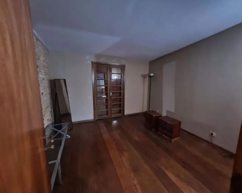 Foto 9 de Casa com 3 quartos à venda, 2488m2 em Vila Santo Antônio, Cotia - SP