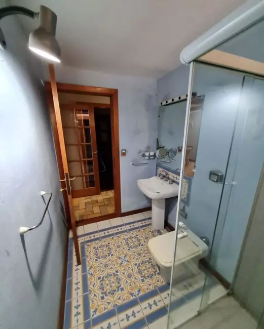 Foto 8 de Casa com 3 quartos à venda, 2488m2 em Vila Santo Antônio, Cotia - SP