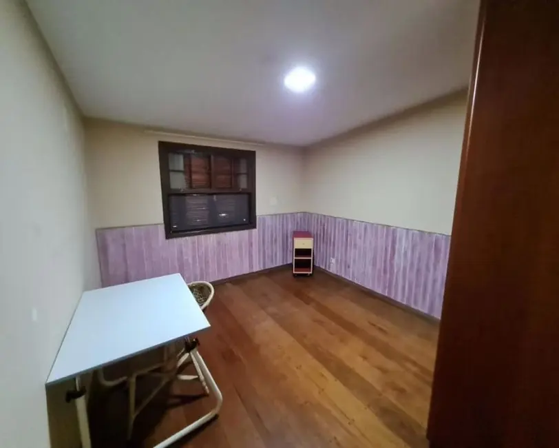 Foto 6 de Casa com 3 quartos à venda, 2488m2 em Vila Santo Antônio, Cotia - SP