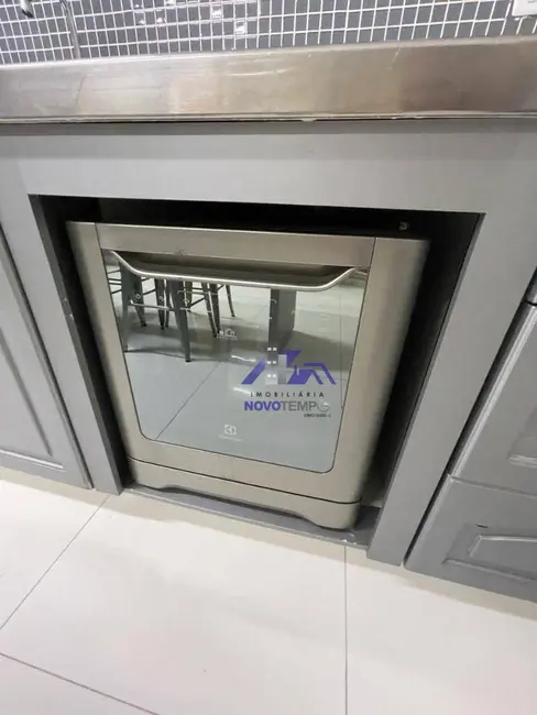 Foto 6 de Sobrado com 4 quartos para alugar, 360m2 em Santana De Parnaiba - SP