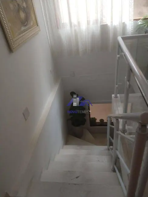 Sobrado com 3 quartos à venda, 125m2 em Jardim Tupanci, Barueri - SP - imagem 8 Foto 8 de Sobrado com 3 quartos à venda, 125m2 em Jardim Tupanci, Barueri - SP