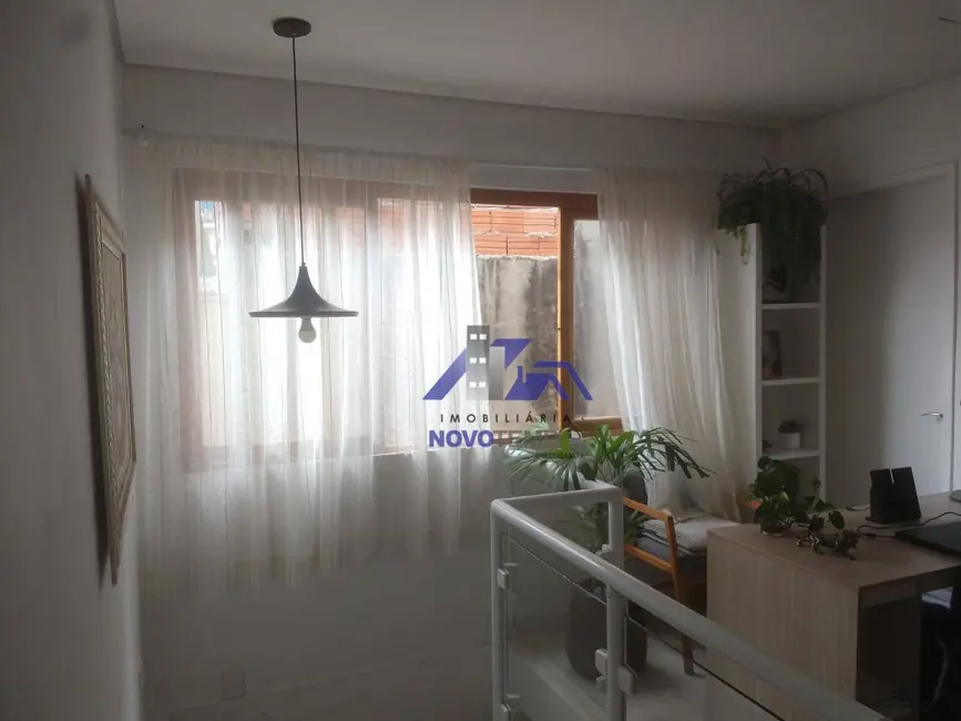 Sobrado com 3 quartos à venda, 125m2 em Jardim Tupanci, Barueri - SP - imagem 9 Foto 9 de Sobrado com 3 quartos à venda, 125m2 em Jardim Tupanci, Barueri - SP