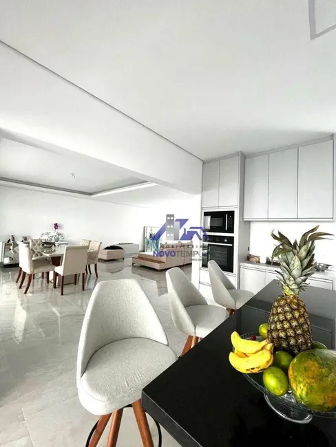 Foto 3 de Casa de Condomínio com 4 quartos à venda, 490m2 em Santana De Parnaiba - SP