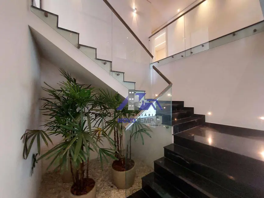 Casa de Condomínio com 4 quartos à venda, 1520m2 em Alphaville Empresarial, Barueri - SP - imagem 5 Foto 5 de Casa de Condomínio com 4 quartos à venda, 1520m2 em Alphaville Empresarial, Barueri - SP