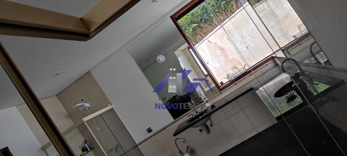 Casa de Condomínio com 5 quartos à venda e para alugar, 1600m2 em Residencial Tamboré, Barueri - SP - imagem 7 Foto 7 de Casa de Condomínio com 5 quartos à venda e para alugar, 1600m2 em Residencial Tamboré, Barueri - SP