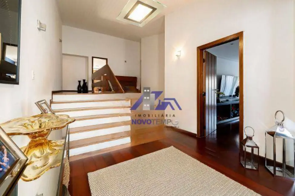 Foto 3 de Sobrado com 5 quartos à venda, 720m2 em Barueri - SP